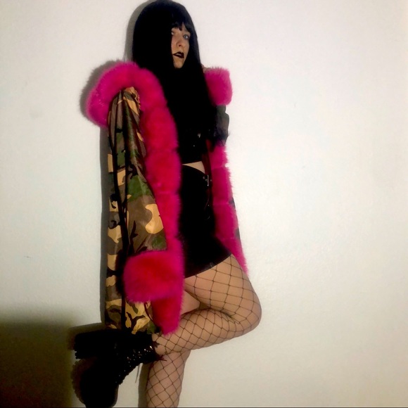 Y2K Paradise - Picture 1 of 1